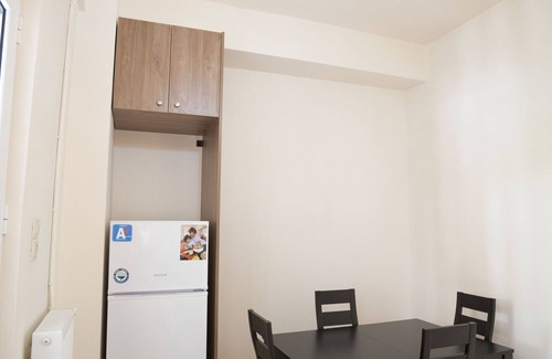 Nea Smirni Apartment | Elegant N. Smirni Square Apartment: Pet & Child Friendly