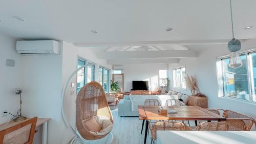 Isumi Villa | Relaxing Beach House with BBQ and Sauna by the Sea