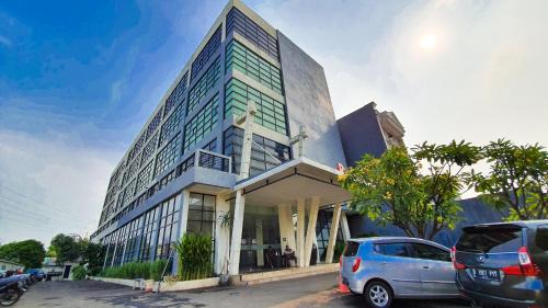 Palmerah Hotel | Budget-Friendly N Hotel Tanah Abang with Child Amenities