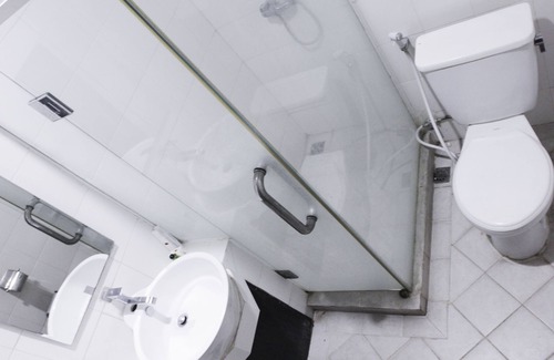 Palmerah Hotel | Budget-Friendly N1 Hotel Tanah Abang with Family Amenities