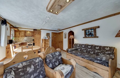 Val-d'Isere Apartment | Discover N4: Modern 48m² Apartment Near Slopes, Pet-Friendly