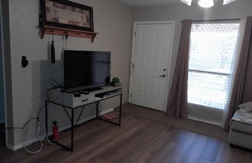 Buckhorn Neighborhood Condo | Convenient Access to Apache Well Golf Resort and Lake Fun