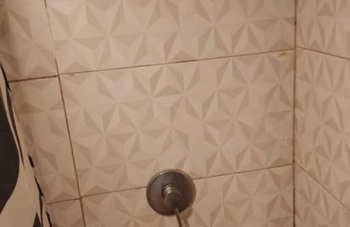 Cordon Apartment | Budget-Friendly N7 Private Room for 2 - Rated 10/10!