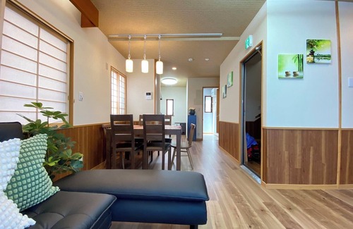 Hyakunincho Villa | Prime Location with Immaculate Rooms in Shinjuku