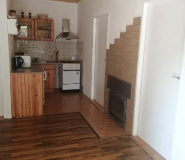 Cheb House | Budget-Friendly Stay at Na Červené louce 3 with Great Amenities