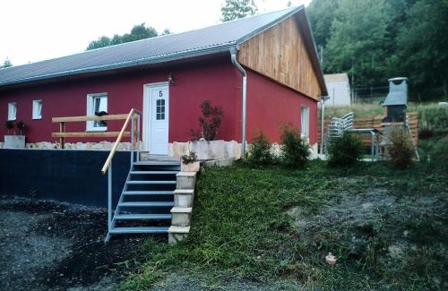Liba Ski Chalet | Experience NA ČERVENE LOUCE Relax-LIBA: Pet-Friendly Escape