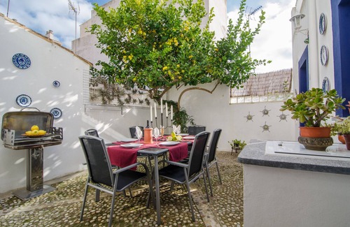 Porto Cristo House | Idyllic NA LLEBRONA Chalet with Terrace & Pool in Portocristo