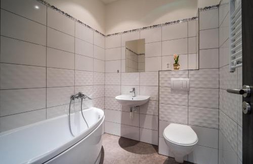 Drmoul House | Pet-Friendly Retreat at Na Mandlu with Top Amenities