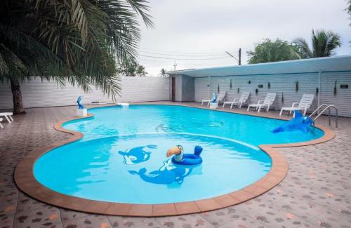 Thong Chai Hotel | Discover Na Nicha Bankrut Resort: Oceanfront Family Getaway