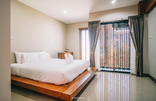 Thani Hotel | Discover Na Sukhothai Hotel: Family-Friendly Retreat