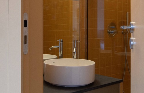 Centro / Baixa House | Na Travessa Suítes: Oceanfront Bliss with 10/10 Review Score