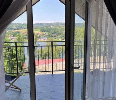 Grodek Nad Dunajcem Resort | Na Wzgórzu Family Resort: Pet-Friendly Oasis with Ocean View