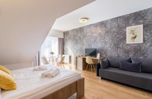 Grodek Nad Dunajcem Resort | Na Wzgórzu Family Resort: Pet-Friendly Oasis with Ocean View