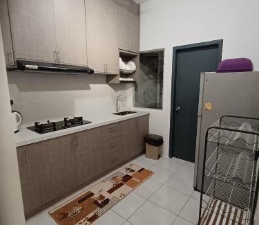 Kampung Rawa Apartment | Naanee Homestay near Putrajaya Cyberjaya - musleem only
