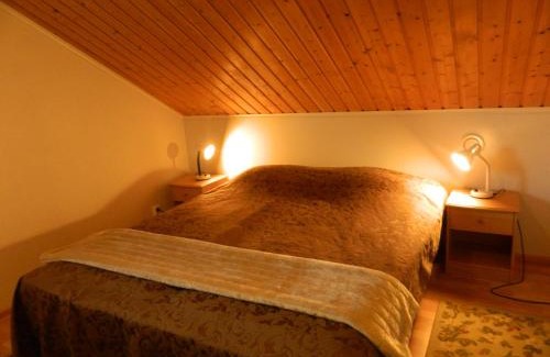 Sotkamo House | Explore Naapurivaaran Lomakeskus: Beachfront Family Retreat