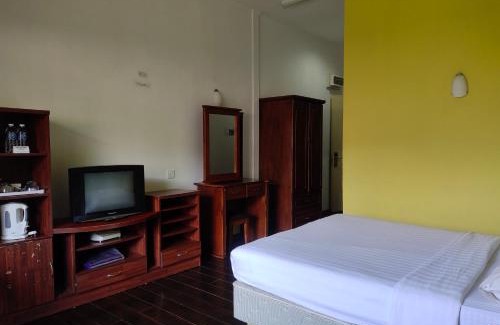 Kundasang Cabin | Budget-Friendly Stay at Nabalu Kundasang with Breakfast