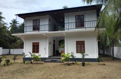 Nilaveli House | Nachchi Sweet Beach Stay
