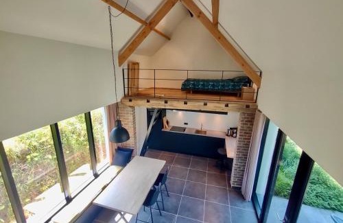 Kluisbergen House | Experience Nachtegael Poorthuis: A Bright Loft Retreat