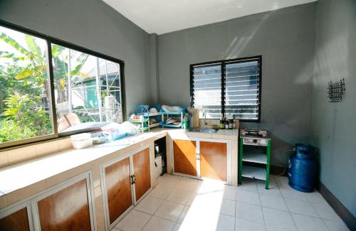Ban Du House | Family-Friendly Retreat at Nadee House - Budget Savvy Stay