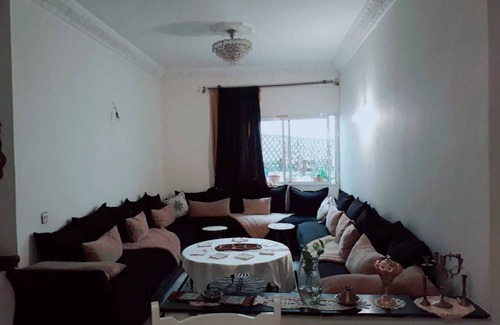 El Jadida House | Cozy Nadia Hostel with Relaxing Lounge Terrace Experience