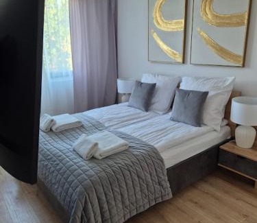 Mechelinki House | Seaside Haven: Nadmorski Dom with Restaurant & Kids' Fun