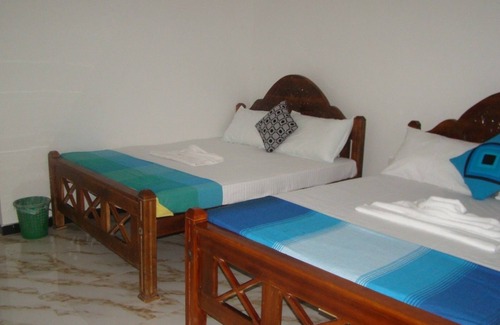 Polonnaruwa Hotel | Budget-Friendly Nadun Rest with Pool and Restaurant
