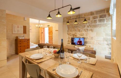 Nadur House | Gozitan Villa with Pool: Family-Friendly Retreat Awaits