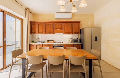 Nadur Apartment | Discover Nadurin Holiday Home: Family & Pet-Friendly Retreat