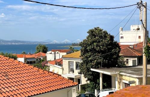 Gefira Mpania House | Explore Nafpaktos Castle Studio: 9.5/10 & Family Friendly