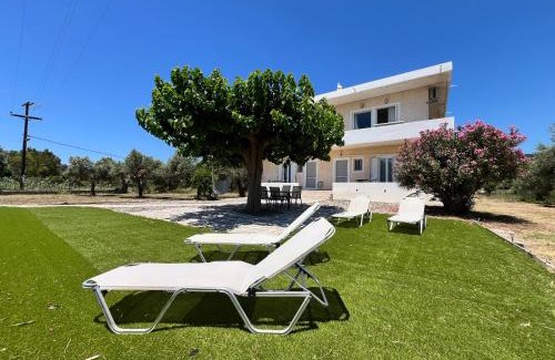Marathias House | Discover PebBle Apartments: Oceanfront, Pet-Friendly Retreat