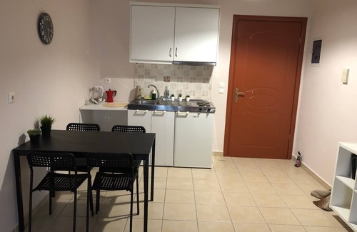 Nafplio Apartment | Modern Nafplio Central Studio with Oceanfront Views