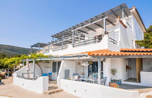 Kerveli Apartment | Experience Nafsika Villas: Oceanfront Bliss with Spa