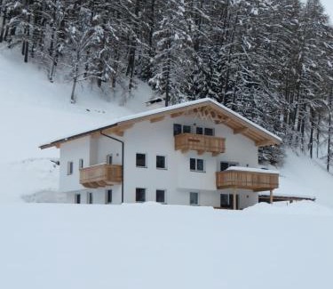 Navis House | Oceanfront Nagelehof: Guest Rated 9.6 with Breakfast Included