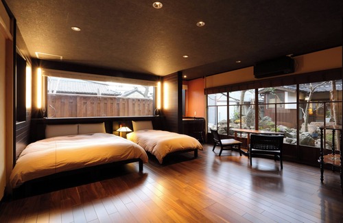 Tahara House | Relax at Nagomi no Yado Kakujoro with Hot Tub & Dining
