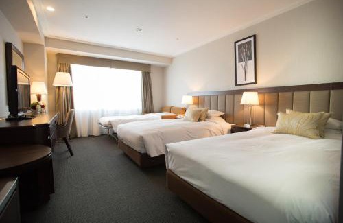 Sakae Hotel | Elegant Stay at Nagoya Tokyu Hotel with Pool & Dining