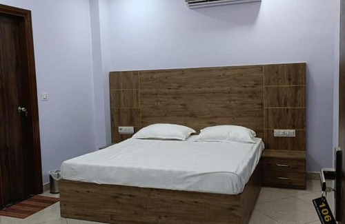 Thanesar Resort | Welcoming Nagpal Hotel & Restaurant: Pet-Friendly Retreat