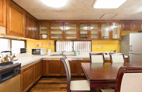 Naha City Centre House | Guest Rated Naha Tomarin House: Family-Friendly Comfort