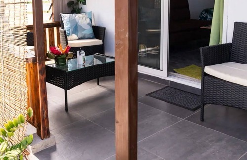 Nunue House | Nahi Lodge Summary: B