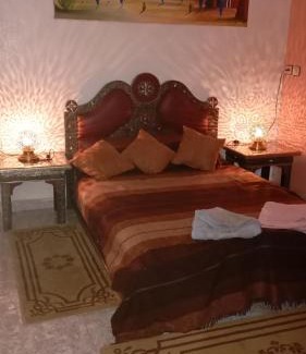 Taroudannt House | Discover Naima House: Relax by the Pool & Enjoy Dining