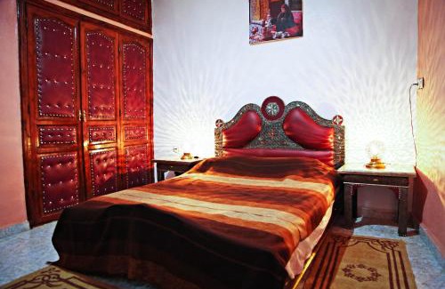 Taroudannt House | Discover Naima House: Relax by the Pool & Enjoy Dining