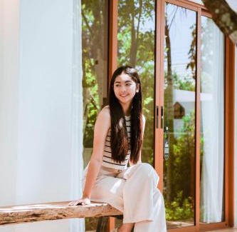 Nai Wiang Hotel | Discover Nainan Resotel: 4-Star Hotel with Pool & Dining