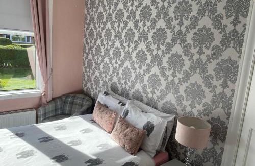 Balloch House | Discover Nairoo: Pet-Friendly Getaway with Top Ratings