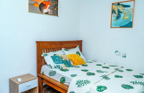 Douala Apartment | Elegant NAIVELI-PALM Apartment with Child-Friendly Amenities
