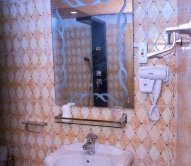 Douala Apartment | Elegant NAIVELI-PALM Apartment with Child-Friendly Amenities