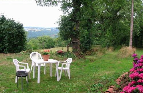 Najac Cottage | Scenic NAJAC GITE with Panoramic Views and Family Amenities