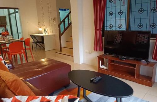 Phuket House | Family-Friendly Naka Tangerine Holiday Home - Rated 9.7