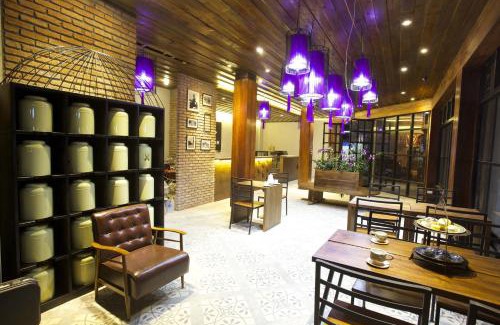 Thani Bed & Breakfast | Budget-Friendly Nakorn De Sukhothai Hip Hotel - Guest Rated 9/10