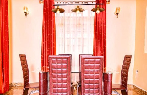 Viwanda House | Pet-Friendly Nakuru House with Hot Tub for Family Fun
