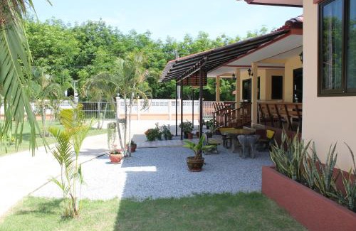 Rayong Apartment | Oceanfront Family Getaway at Naluemon Village FH 2