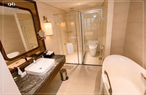 Nam Dinh Hotel | Relax at Nam Cuong Nam Dinh Hotel with Pool & Hot Tub